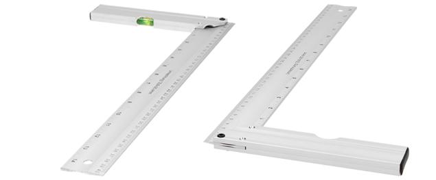 Úhelník s vodováhou velký 45 cm